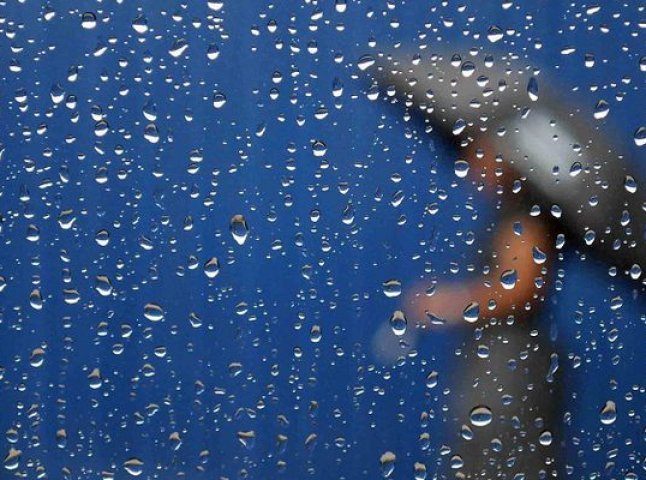 Синоптики попереджають про сильні дощі цієї ночі по всій території Закарпаття