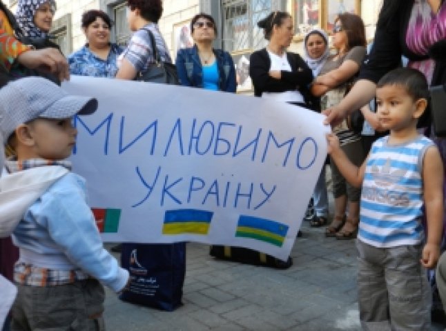 Мукачівців просять прихистити у себе на певний період біженців із Криму
