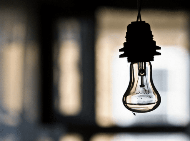 12-14 годин без світла: графік відключення електроенергії на 9 грудня