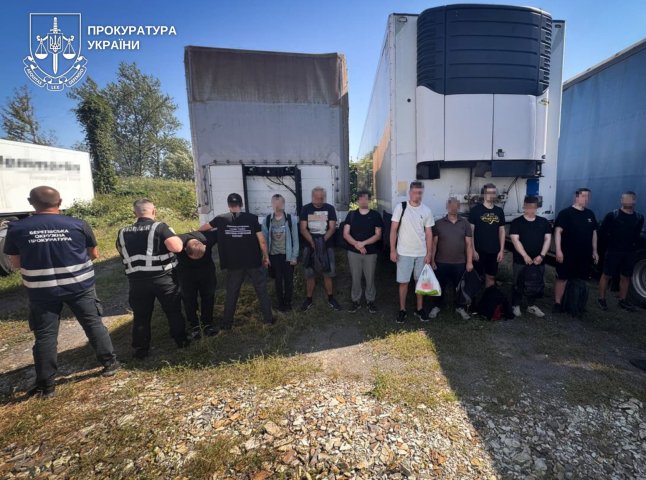 Судитимуть двох жителів Закарпаття, які переправляли чоловіків за кордон