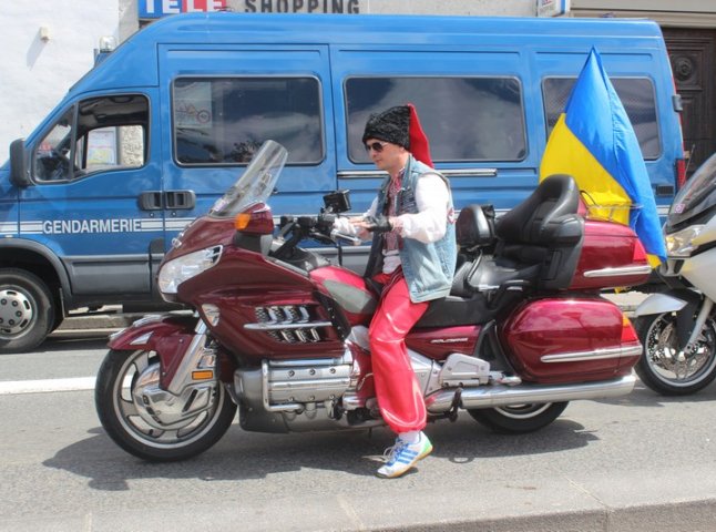 Вулиці Ліона вщерть переповнені українськими уболівальниками