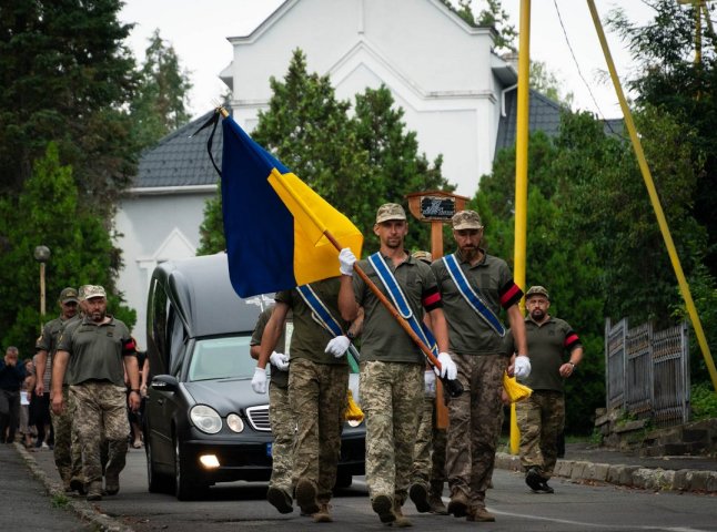 На Закарпатті поховали військовослужбовця 128-ї бригади