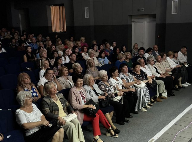 У Мукачеві нагородили кращих вчителів громади