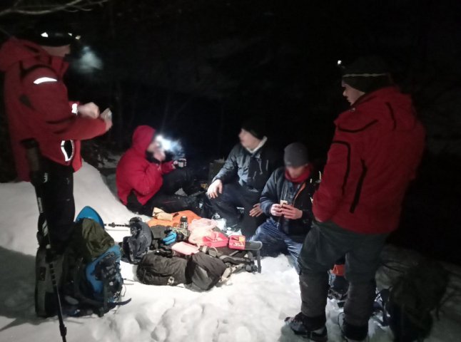 Рятувальники розповіли про пригоди туристів у горах