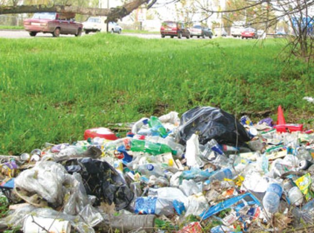 В Мукачівській РДА засідала робоча група по проблемам утилізації сміття