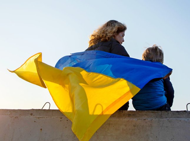 Тепер перевірятимуть: для українців, які виїхали за кордон, озвучили попередження
