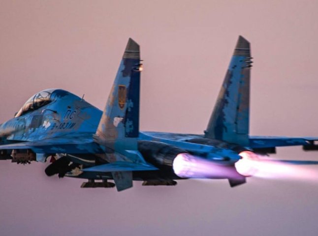 Українська авіація завдала потужного удару по ворогу: знищено 44 рашисти та їх техніку