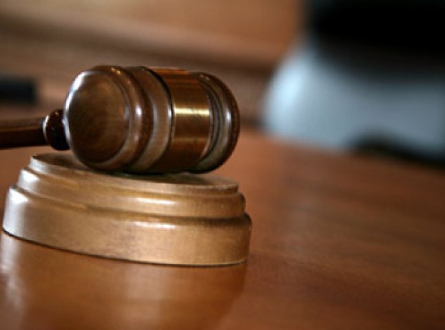 Прокурорам повернули обвинувальний акт у справі бійців "Правого сектору"
