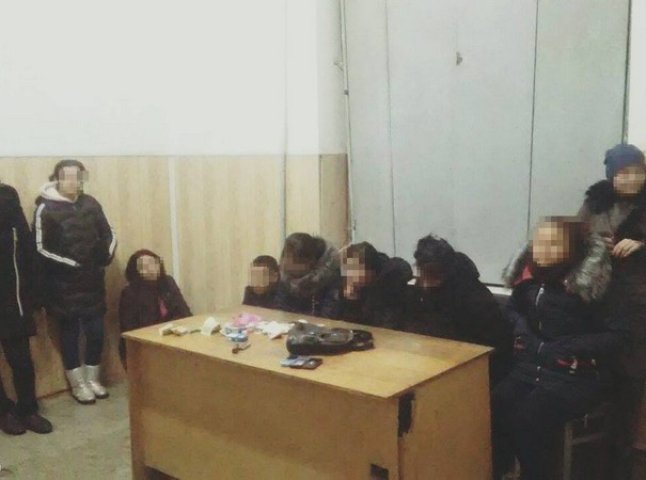 Поліцейські затримали групу ромів, які вчиняли злочини
