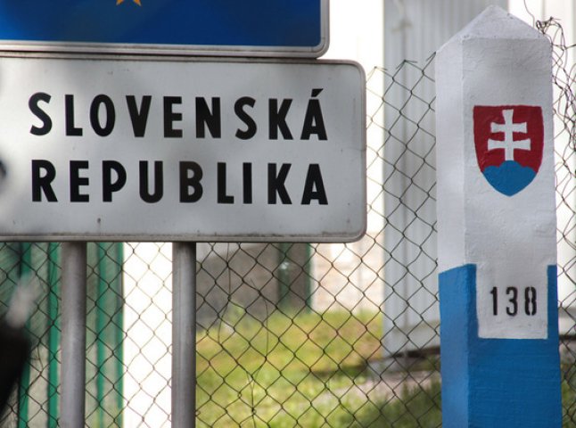 Словаччина з 1 вересня змінила порядок в’їзду для українців
