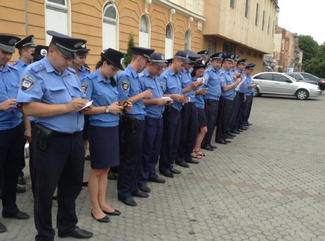 Протягом вихідних правоохоронці патрулюватимуть вулиці Мукачева у посиленому режимі