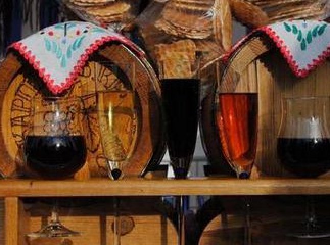 Фестиваль "Червене вино" втратив свою головну родзинку - вино