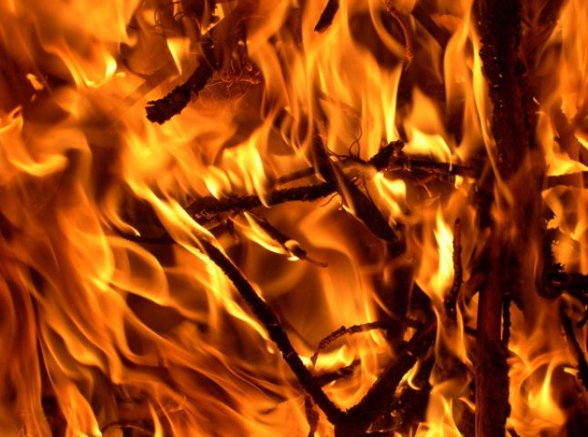 На Мукачівщині загорілась літня кухня
