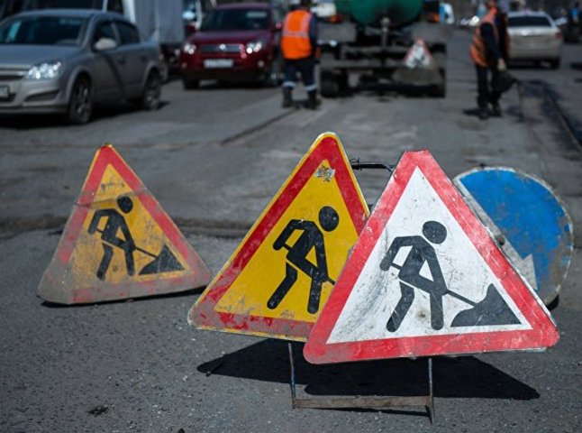 На Ужгородщині ремонтують дорогу «Сюрте – Паладь Комарівці»