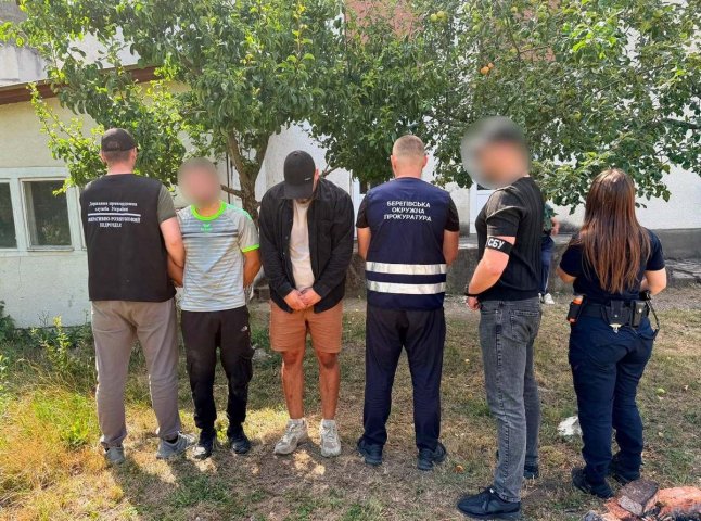 На Закарпатті правоохоронці заблокували ще три схеми переправлення осіб через кордон