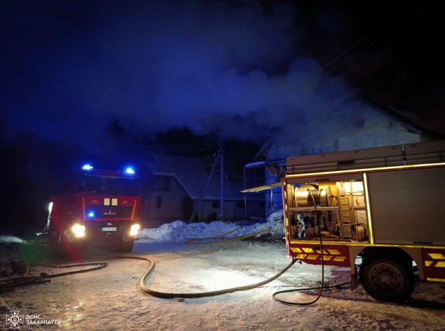 Вночі у селі на Ужгородщині гасили значну пожежу