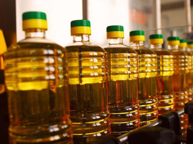 У супермаркетах зросли ціни на соняшникову олію