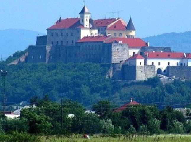 У Мукачівському замку "Паланок" відбудеться фестиваль "В родині єдиній"