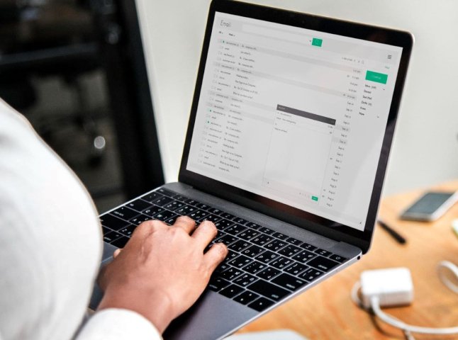 Вимагають документи: Нацбанк попередив українців про електронні листи