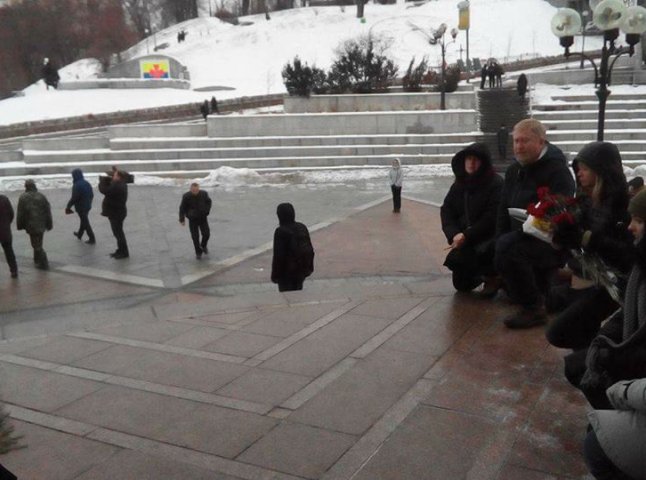 У центрі Києва попрощались із вбитим у зоні АТО закарпатцем. Завтра його поховають у Мукачеві