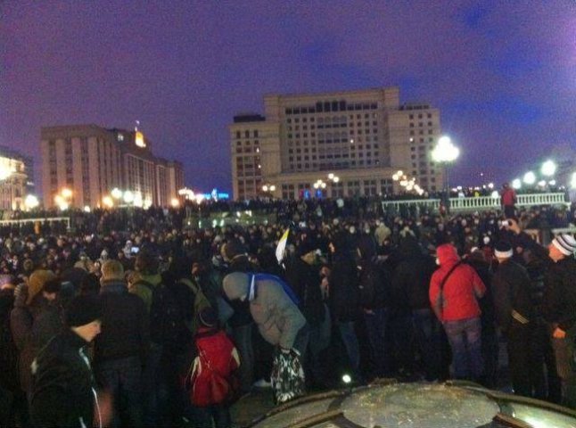 У Москві люди вийшли на протест, ОМОН почав масові затримання (ВІДЕО)
