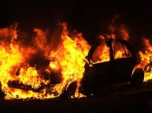 Майже опівночі в одному із сіл Ужгородського району згорів автомобіль