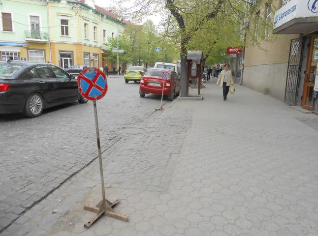 ДАІ Мукачева взялася за так звані "приватні" парковки