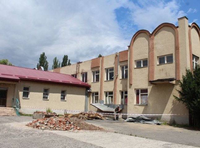 У Мукачеві розпочалась реконструкція ЗОШ №8