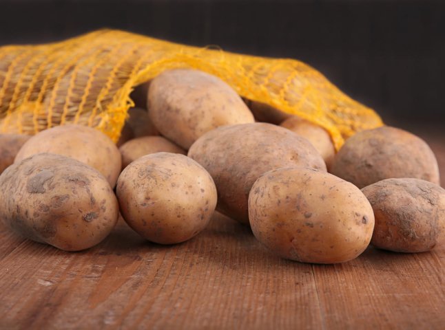 Картопля почала дорожчати: за скільки тепер можна купити 1 кілограм