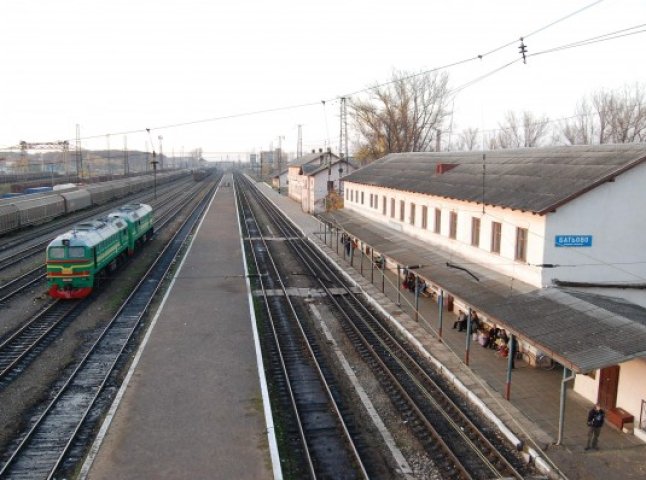 Ходіння по колії ледь не завершилось трагедією для психічно хворого чоловіка