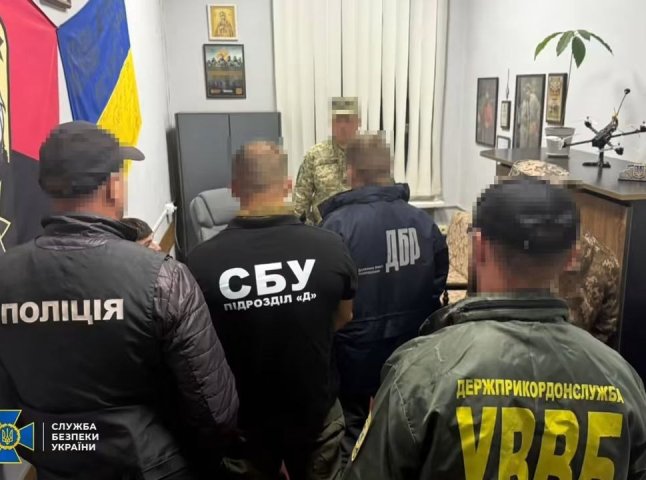 Торгував «тиловими» посадами: на Закарпатті викрили посадовця