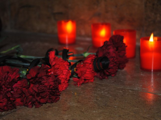 Сьогодні у Мукачеві поховають загиблого на війні Героя Юрія Сивульку