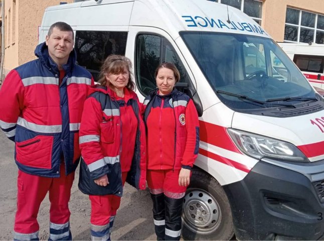 Бригада екстреної медичної допомоги прийняла пологи в автомобілі «швидкої»