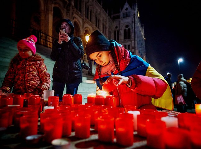 Будапештський парламент вимкнув освітлення в пам’ять жертв Голодоморів