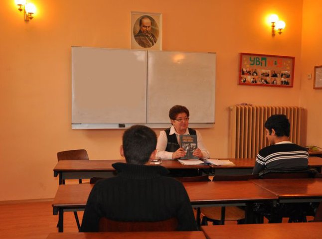 Неповнолітнім ув’язненим говорили про страшні наслідки Голодомору в Україні (ФОТО)