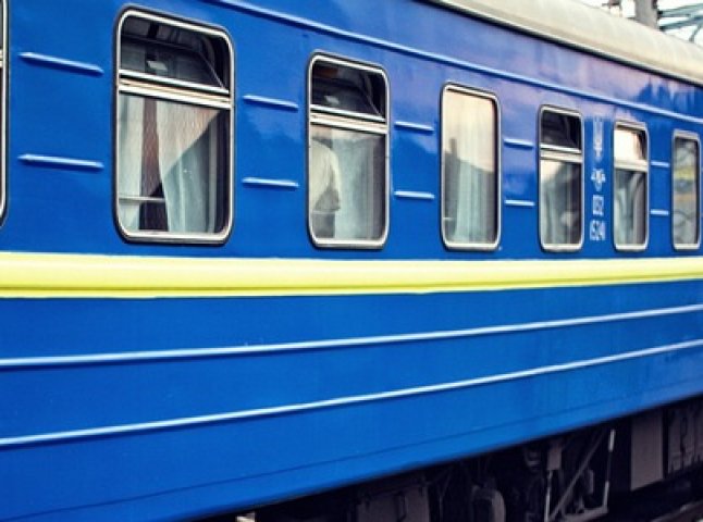Найближчими вихідними на Закарпаття поїдуть додаткові поїзди з Києва 