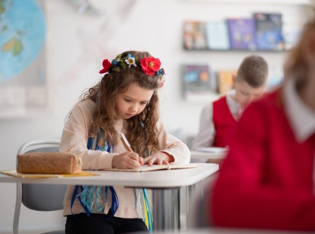Стало відомо, як навчатимуться українські діти, які знаходяться за кордоном