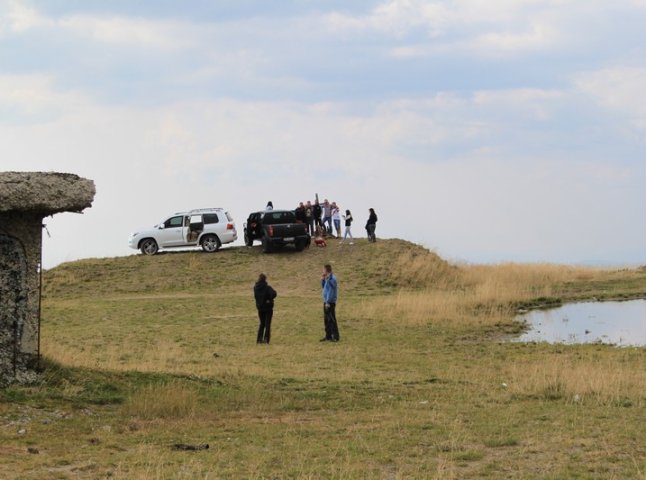 Переселенці зі Сходу використовують закарпатські гори, як місце для озброєних тренувань (ФОТО)