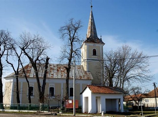 У одному із населених пунктів Берегівщини відреставрують церкву