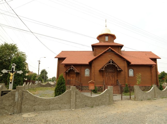Церква зіслання Святого Духа у Мукачеві оновилася (ВІДЕО)