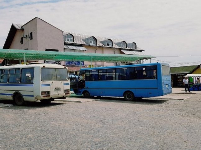 Кожен третій автобус Іршавщини не виходить у рейси. Люди б’ють на сполох