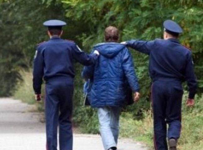 П’яного 50-річного ракошинця пограбували вночі в Мукачеві