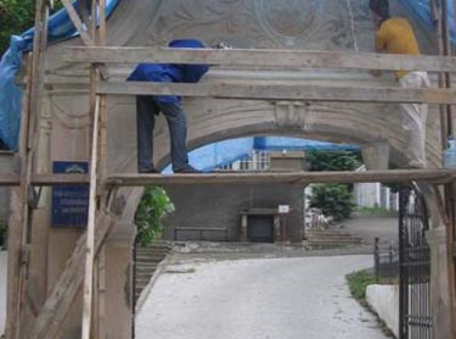 Старовинна брама Ужгородського жупанату буде реконструйована