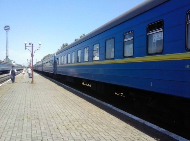 На травневі свята "Укрзалізниця" призначила 14 додаткових поїздів