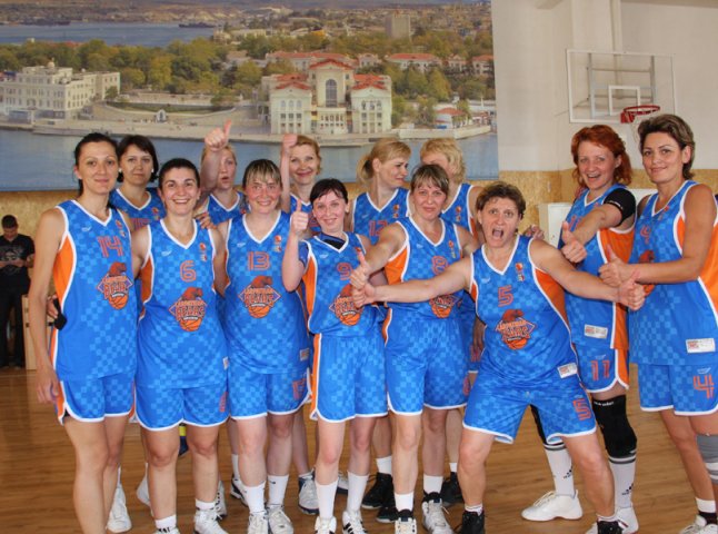 Мукачівські баскетболістки повернулися переможницями з чемпіонату України з баскетболу (ФОТО)