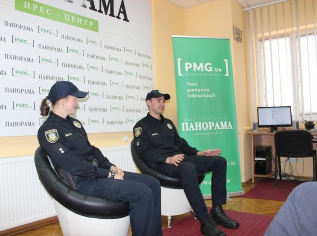 Патрульні Мукачева розповіли про поліцію та особливості своєї роботи