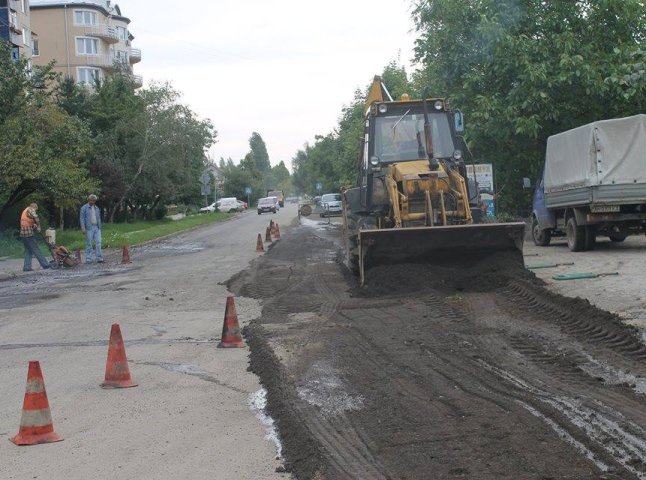 В Ужгороді ремонтують вулицю Генерала Свободи