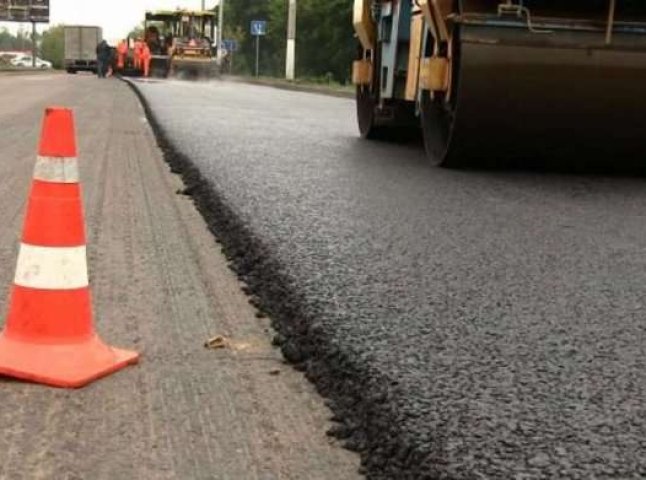 Близько 10 мільйонів гривень виділили на ремонт доріг в Мукачеві