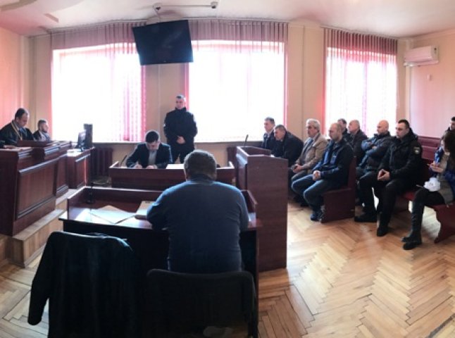 На засіданні суду у "мукачівській справі" винесено ухвалу допитати свідків, які не з’являються за викликом до суду