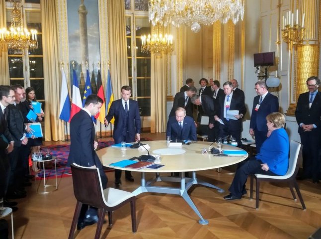 Нормандський саміт: ввечері відбудеться двостороння зустріч між Зеленським і Путіним